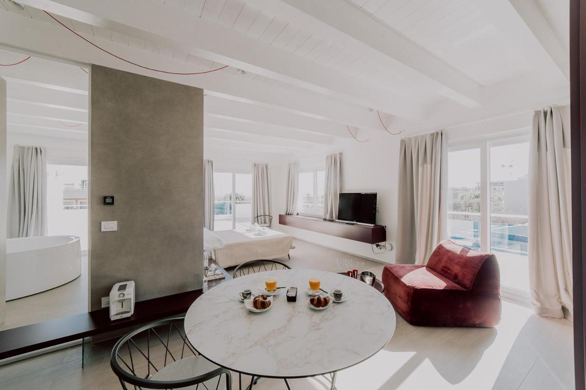 Suite Donna Edwige By Monholiday Monopoli Bagian luar foto