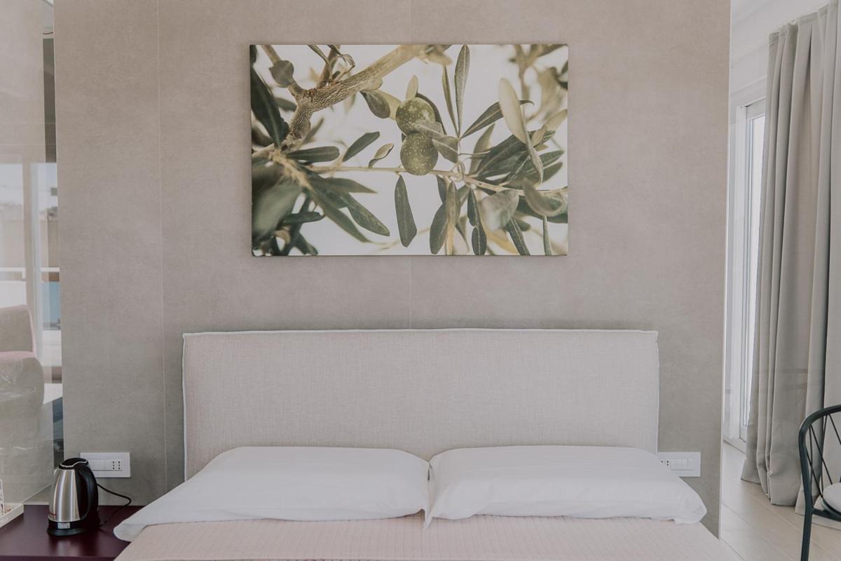 Suite Donna Edwige By Monholiday Monopoli Bagian luar foto