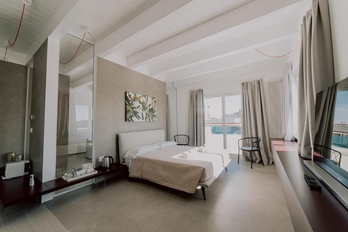 Suite Donna Edwige By Monholiday Monopoli Bagian luar foto